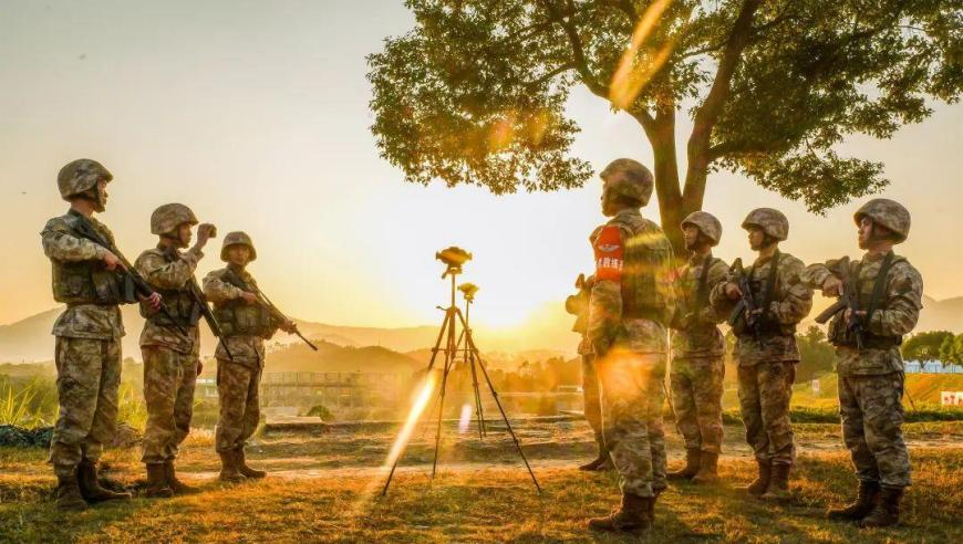 免费工开六合资料2025,小米SU7 Ultra售价,公开决策资料解释落实_铂金版V13.5